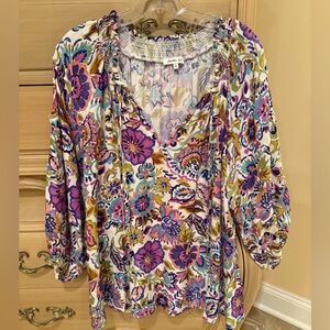 Women’s blouse in floral multicolor - perfect for spring!